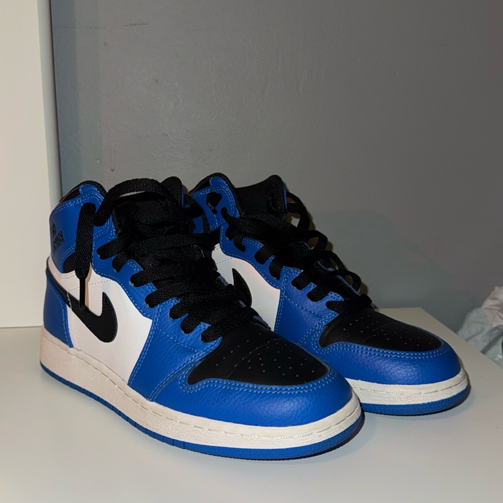 Kids 5. Air Jordan 1